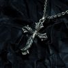 Khám phá mặt dây chuyền bạc Alata từ FAITH Collection của Pallas. Món trang sức thiết kế đầy ý nghĩa, biểu tượng của đức tin và bản lĩnh. Mua ngay!